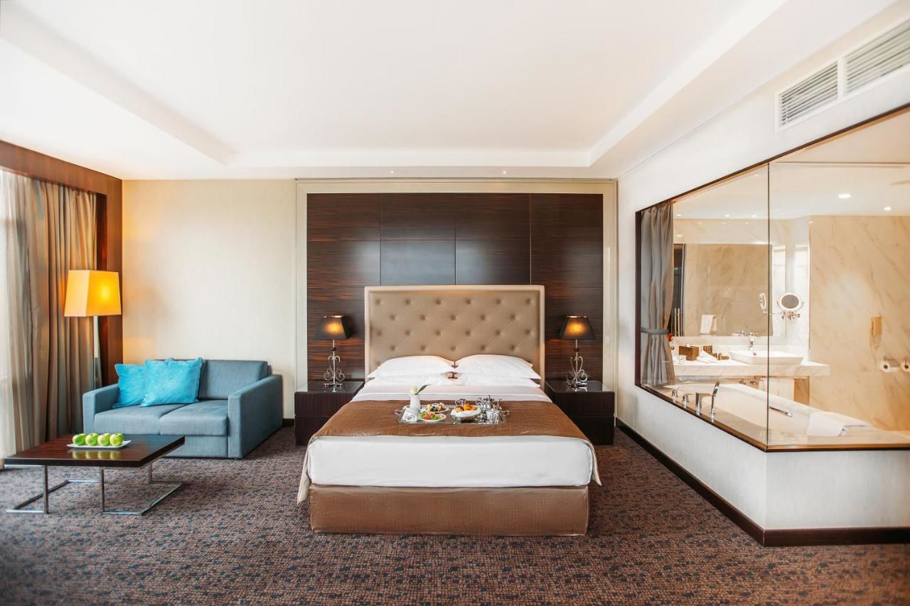 Отель The Biltmore Tbilisi Hotel Тбилиси