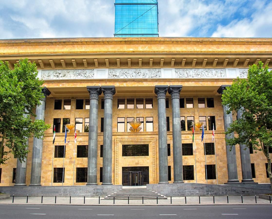 Отель The Biltmore Tbilisi Hotel Тбилиси-7
