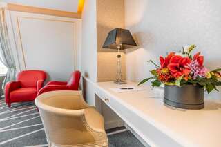 Отель The Biltmore Tbilisi Hotel Тбилиси Королевский люкс-5