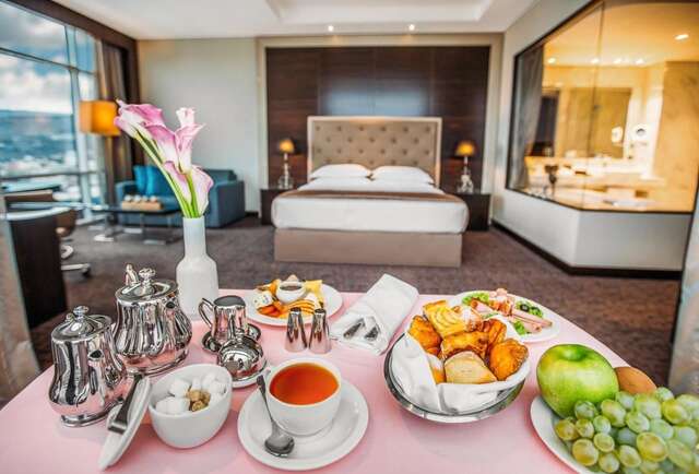 Отель The Biltmore Tbilisi Hotel Тбилиси-23
