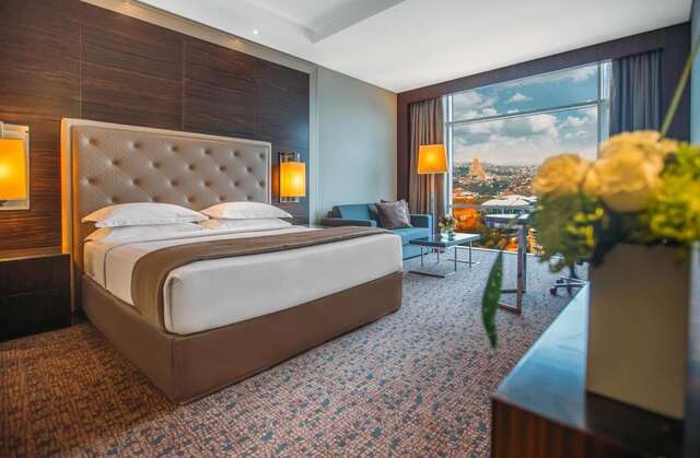 Отель The Biltmore Tbilisi Hotel Тбилиси-24