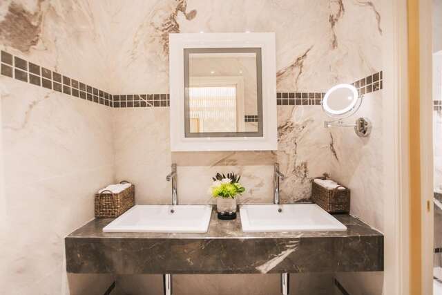 Отель The Biltmore Tbilisi Hotel Тбилиси-47